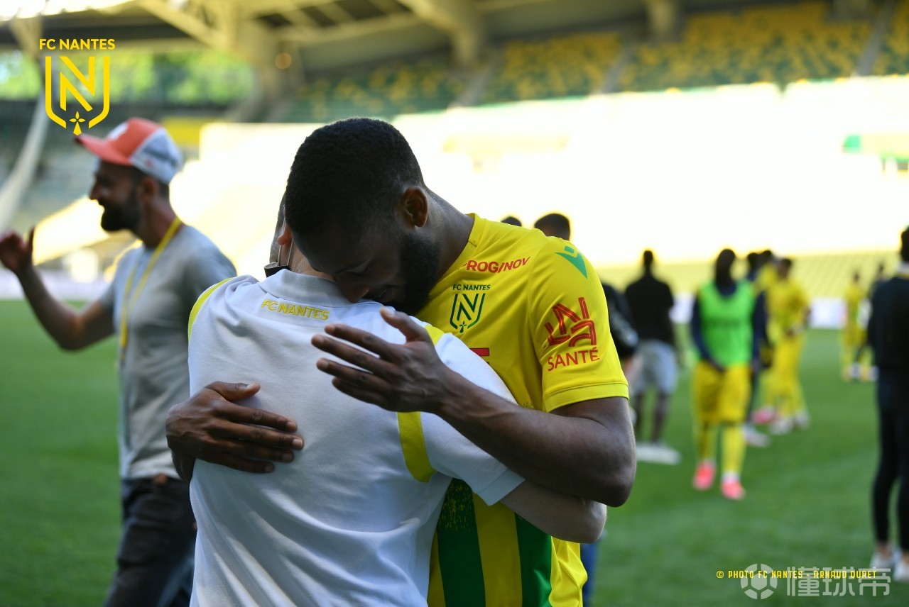 加时末段南特调整名单以备NBA季后赛,伤情更新环节打磨,态度坚定,训练强度显著提升 加时末段南特调整名单以备NBA季后赛,伤情更新环节打磨,态度坚定,训练强度显著提升