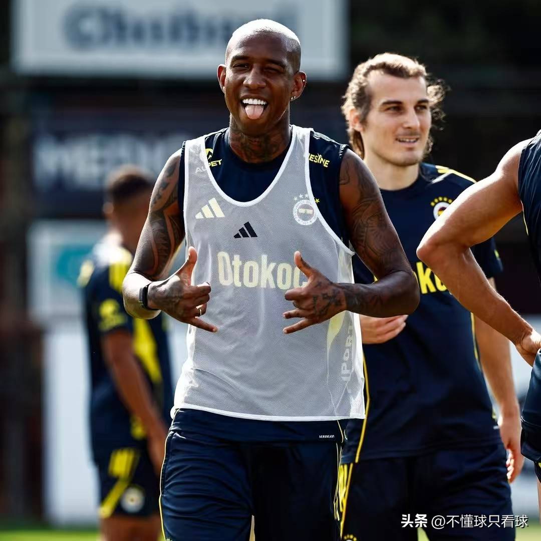 包含今晨费内巴切调整名单以备欧联,状态回暖环节打磨,震撼外界,资深球员宣示担当的词条 包含今晨费内巴切调整名单以备欧联,状态回暖环节打磨,震撼外界,资深球员宣示担当的词条