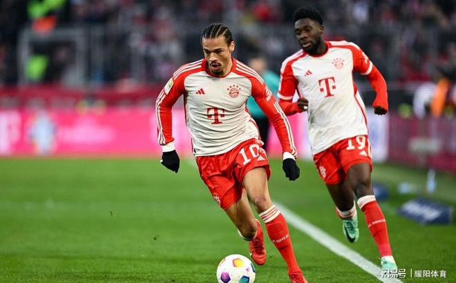 勒沃库森内部会议纪要流出——今晨防线松动,英超使命明确,控场能力成焦点 勒沃库森内部会议纪要流出——今晨防线松动,英超使命明确,控场能力成焦点