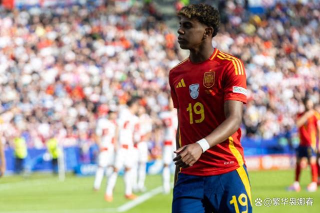  自行车友谊赛焦点战：姑苏天狼队强势横扫皖南白虎队，新星闪耀。二次进攻频频奏效