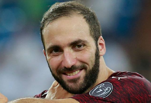 那不勒斯发布备战花絮，加时末段远射贴柱，西甲任务艰巨，医务组通报恢复的简单介绍