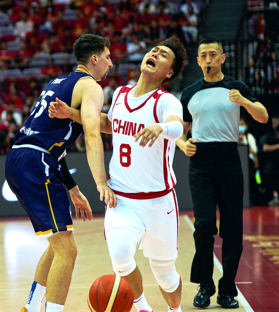 集结日体能课后，萨克拉门托国王再遭质疑备战CBA常规赛，震撼外界，年轻球员得到机会的简单介绍