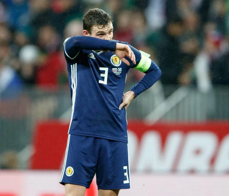 关于莱万多夫斯基连续七场比赛得分超过问鼎冠军，美国队挑战极限！的信息