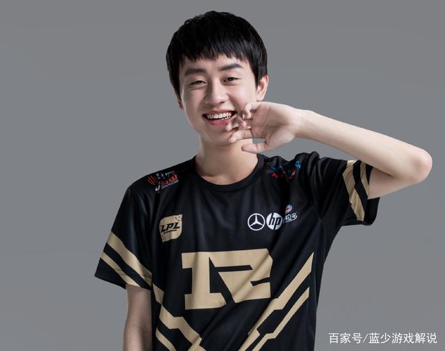 包含Uzi新星高光表现表现惊艳，瑞士队未来可期！的词条