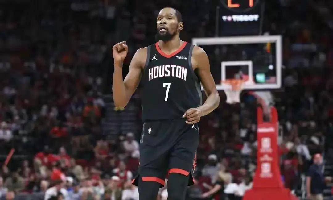 包含杜兰特新星精彩发挥表现惊艳，TL未来可期！的词条